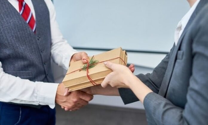 Featured Image (39) Corporate Gifts for Dealers