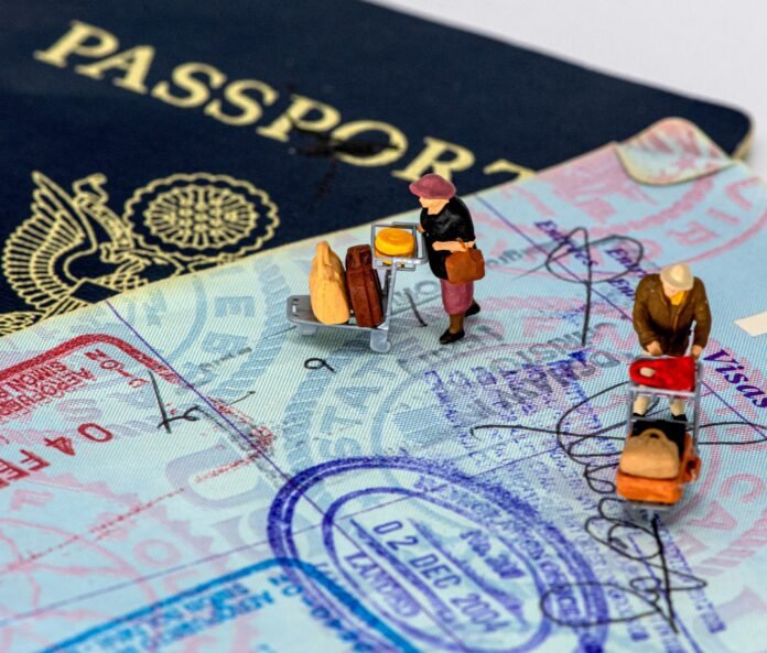 mana5280-ivG8LkDrtjs-unsplash immigration